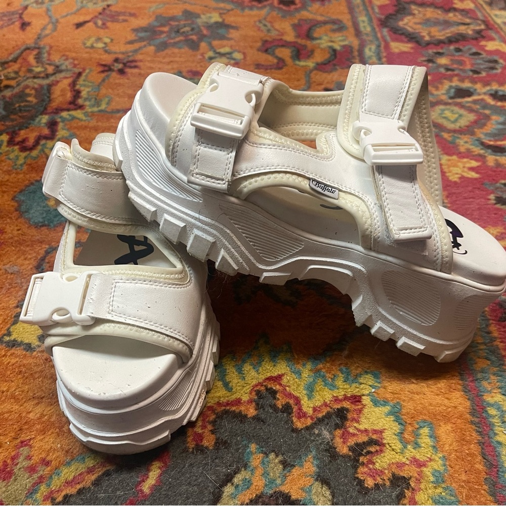 rave sandals